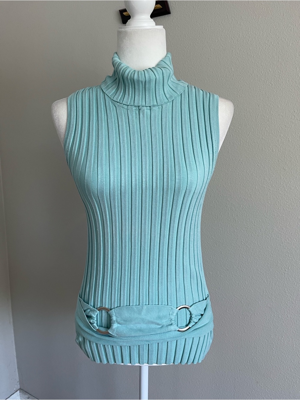 Tracy M Mint Ribbed Sleeveless Turtleneck Sweater